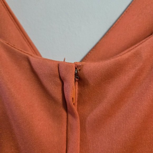 Vintage Coral Maxi Dress – The House of Nu-Mode - Canadian Fashion - Picture 4 of 7